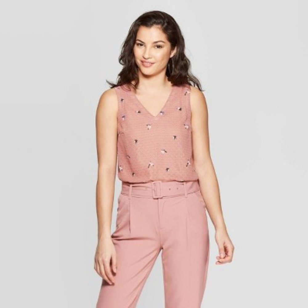 Pink floaty v-neck sleeveless blouse
